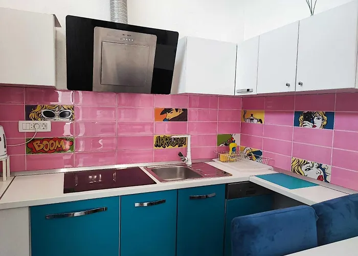 Pop Sleeps 3 With Pool 빌라