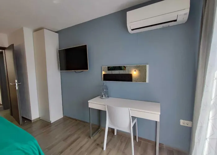 빌라 Pop Sleeps 3 With Pool *