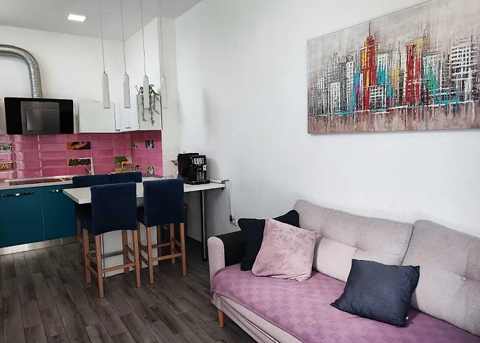 Pop Sleeps 3 With Pool 빌라 자다르