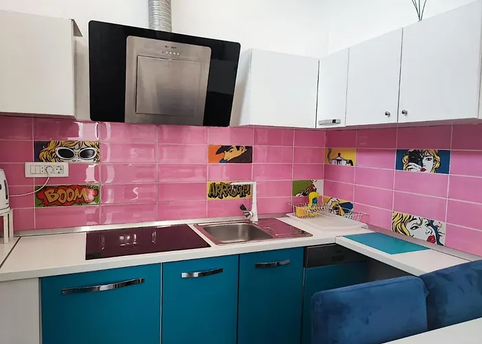 Pop Sleeps 3 With Pool וילה זאדאר