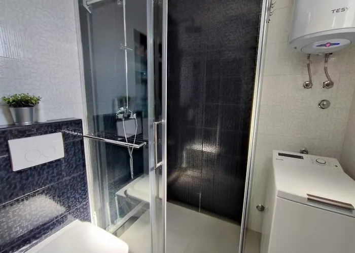 וילה Pop Sleeps 3 With Pool